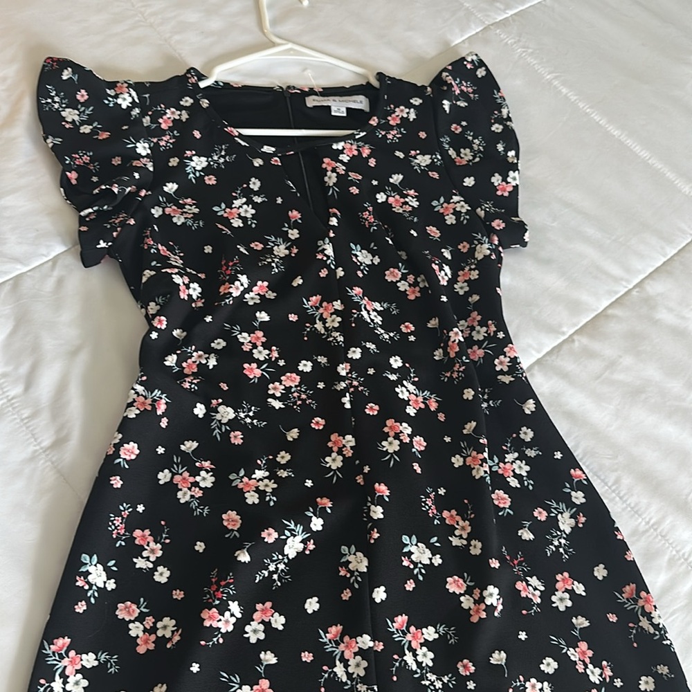 Beautiful dress , perfect for summer. Worn only two times , very good condition. - Picture 6 of 8